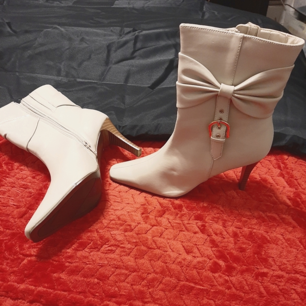 Ankle boots